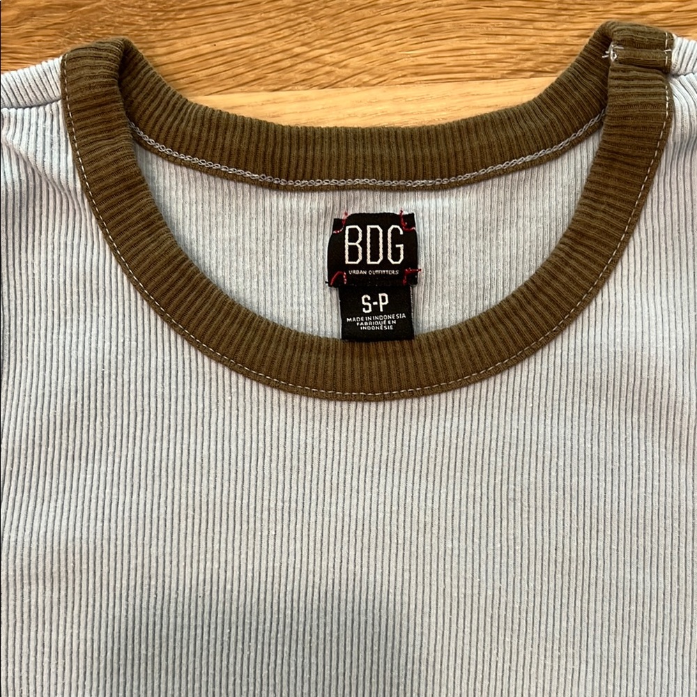 BDG Ribbed Cropped Tee - Picture 2 of 4